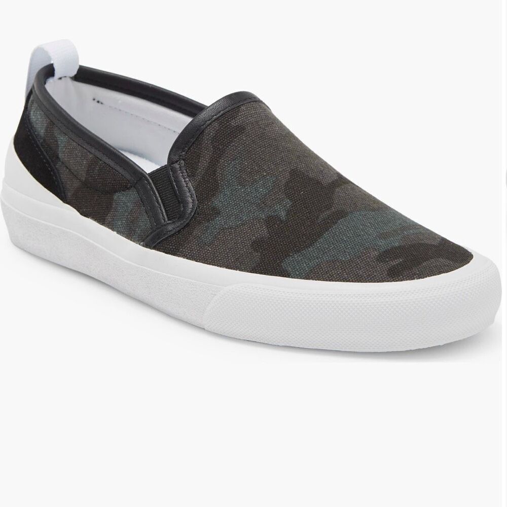 NWT Official Program big boy’s canvas slip on sneakers in camo/black/white Size
